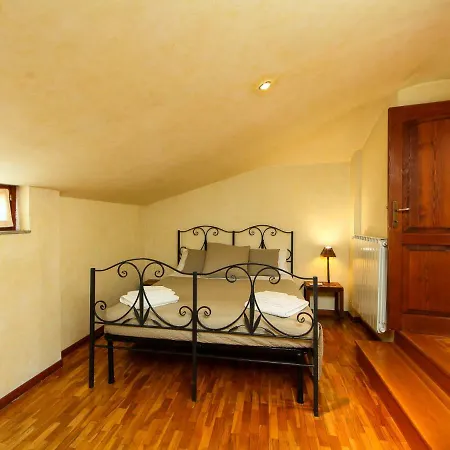 Mina By Interhome * Monte Compatri